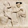 Satiro e menadi. Dalla casa dei rilievi dionisiaci, Ercolano, Primo secolo d.C. 