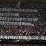 Gli striscioni di protesta esposti a Napoli in occasione del match di Europa League (Infophoto) 
