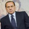 Berlusconi a Fini: apri la crisi in Parlamento. Bersani, è il solito gioco stucchevole del cerino (Afp) 