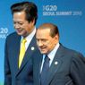 Berlusconi fugge da Seul senza rilasciare dichiarazioni (Foto Epa) 