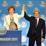 Letizia Moratti e Silvio Berlusconi al Palasharp (Lapresse) 