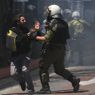 Disordini ad Atene in sciopero mentre la troika Ue-Fmi-Bce controlla i conti dopo un anno di stretta  