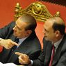 Berlusconi nominer Alfano segretario politico del Pdl. Ma nel partito  ormai una guerra tra fazioni. Il presidente del Consiglio, Silvio Berlusconi, con il ministro della Giustizia, Angelino Alfano (Ansa) 