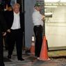 Strauss-Kahn all'uscita del ristorante italiano "Scalinatella" (Reuters) 