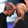 Steve Jobs con sua moglie (Corbis) 