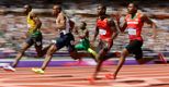 Chi c'è dietro ai 100 metri. Nella foto un momento della prova dei 100 metri di atletica vinta dal giamaicano Bolt (il primo a sinistra - AP Photo) 