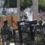 Nuovi scontri a Fortaleza. Pel� chiede tregua ai manifestanti - Foto - Che succede in Brasile? Ecco le tre spine nel fianco di Dilma Rousseff