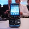 Rim presenta il BlackBerry Torch 9800, il primo che combina tastiera e touch screen (AFP Photo) 