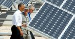 Barack Obama in visita ai pannelli solari di una base militare in Nevada 