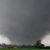 Un'immagine del pauroso tornado che ha investito i sobborghi di Oklahoma City, Usa, ieri alle 15.26 ora locale 
