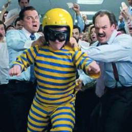 Una scena dal film di Martin Scorsese «The Wolf of Wall Street», tratto dal romanzo di Jordan Belfort, pubblicato in italiano da Rizzoli