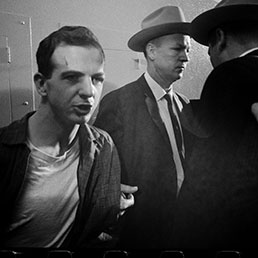 Lee Harvey Oswald, Dallas, Texas, November 22, 1963. Copyright Lawrence Schiller Kopie
