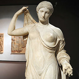 Statua di Afrodite - (Scuderie del Quirinale - Olycom)