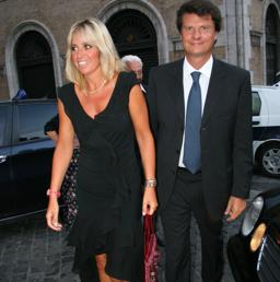 Mauro Floriani e Alessandra Mussolini (Ansa)