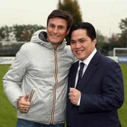 Erick Thohir con Javier Zanetti (Ansa)