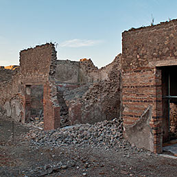 Il solaio dell'oecus crollato nella casa di Ganimede