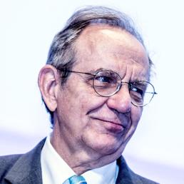 Il ministro dell'Economia Pier Carlo Padoan (Ansa)
