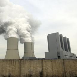 La centrale nucleare Vattenfall di Boehlen-Lippendorf (Reuters)