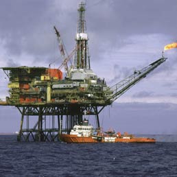 Petrolio, scure sulla ricerca in mare 