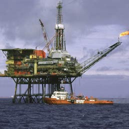 Petrolio, scure sulla ricerca in mare