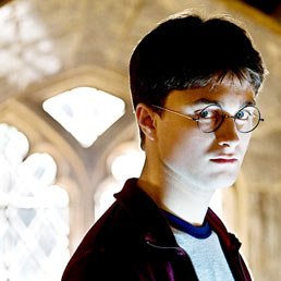 Harry Potter: 15 anni fa il maghetto più ricco del mondo compiva i primi passi