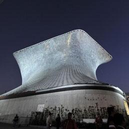 Carlos Slim, l'uomo più ricco del mondo, dedica un museo alla moglie scomparsa. L'ingresso è gratuito