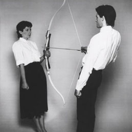 Marina Abramovic e Ulay, «Rest energy», 1980, dalla mostra «Eroi» della Gam di Torino