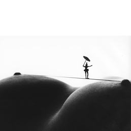 Il paesaggio più bello per le vacanze? Un corpo nudo…