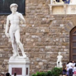 Uno scorcio di Piazza della Signoria a Firenze con la copia del David di Michelangelo