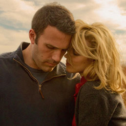Ben Affleck e Rachel Weisz in una scena del film «To the wonder», del regista Terrence Malick (ANSA)
