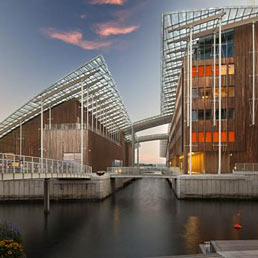 Il "Tjuvholmen Icon Complex" di Oslo progettato da Renzo Piano (Foto Nic Lehoux)