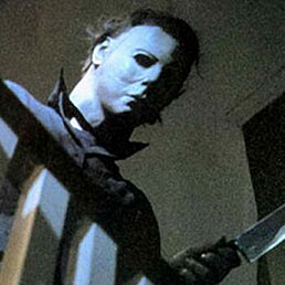 Nella foto una scena del film "Halloween" di John Carpenter (1978)