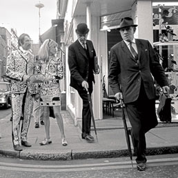 A Londra va in scena l'arte degli anni '60 - Foto