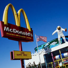 McDonald's investe 235 milioni e lancia i panini firmati da Gualtiero Marchesi