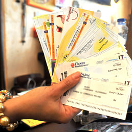 Ticket sempre più numerosi (Fotogramma)