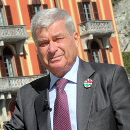 Il presidente della Confcommercio, Carlo Sangalli (Ansa)