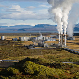 Geothermal plant - la centrale geotermica di Nesjavellir in Islanda, copyright: Gretar varsson, foto di pubblico dominio