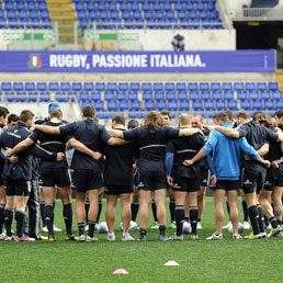 I giocatori azzurri durante il captain's run allo stadio Olimpico di Roma,2 febbraio 2013, in vista della partita di domani contro la Francia per il 6 Nazioni di rugby. ANSA / MAURIZIO BRAMBATTI