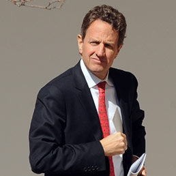 Geithner: i forti rincari benzina iniziano a pesare sulla crescita Usa