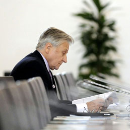 Trichet, è inaccettabile l'attuale livello di disoccupazione all'interno dell'Eurozona