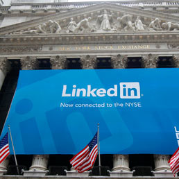 LinkedIn debutta con il botto a New York (Reuters)