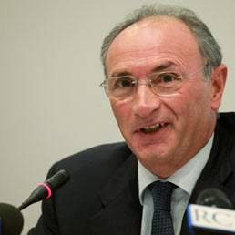 UniCredit non farà aumenti di capitale «Sereni su Basilea 3»