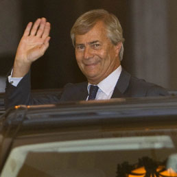 Al Cda Mediobanca non si parla di Generali. Bolloré: soci in uscita dal patto? Non credo (Ansa)