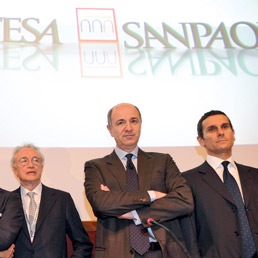Intesa dà il via all'aumento (Ansa)