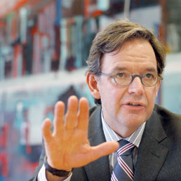 «Servono più controlli sugli Etf legati ai derivati» (Nella foto, Steven Maijoor)