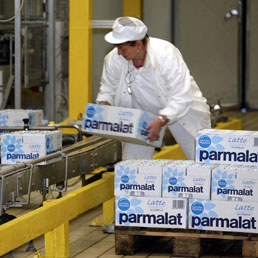 Parmalat va ai francesi. Lactalis conquista l'83%