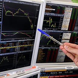 Perché lo spread BTp-Bund è in altalena. I fattori che potrebbero far tornare la quiete dopo la tempesta (AFP Photo)
