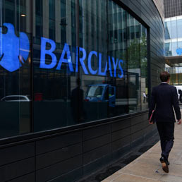 Bollette dell'energia truccate: multa record di 470 milioni $ a Barclays