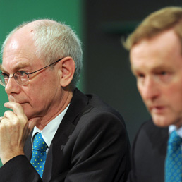 Van Rompuy e il presidente irlandese Enda Kenny (Afp)