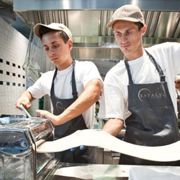 Accordo Eataly-Expo: 8mila mq per esaltare il patrimonio alimentare - Un padiglione dedicato al vino italiano